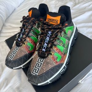 Versace mens sneakers sz 43